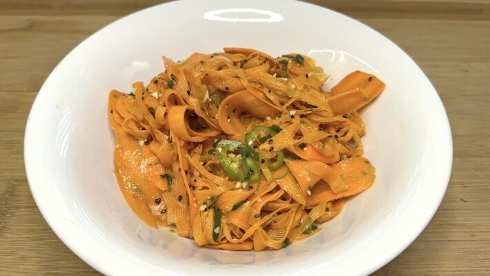 סלט גזר רטינול אסייתי Retinol Carrot Salad